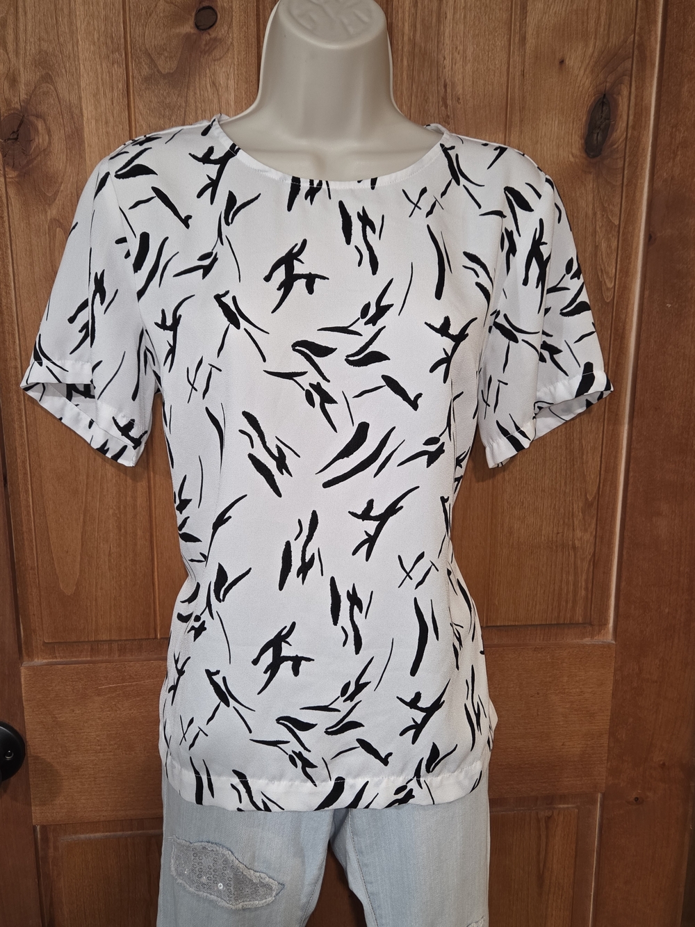 a new day Black & White Abstract Short Sleeve Blouse